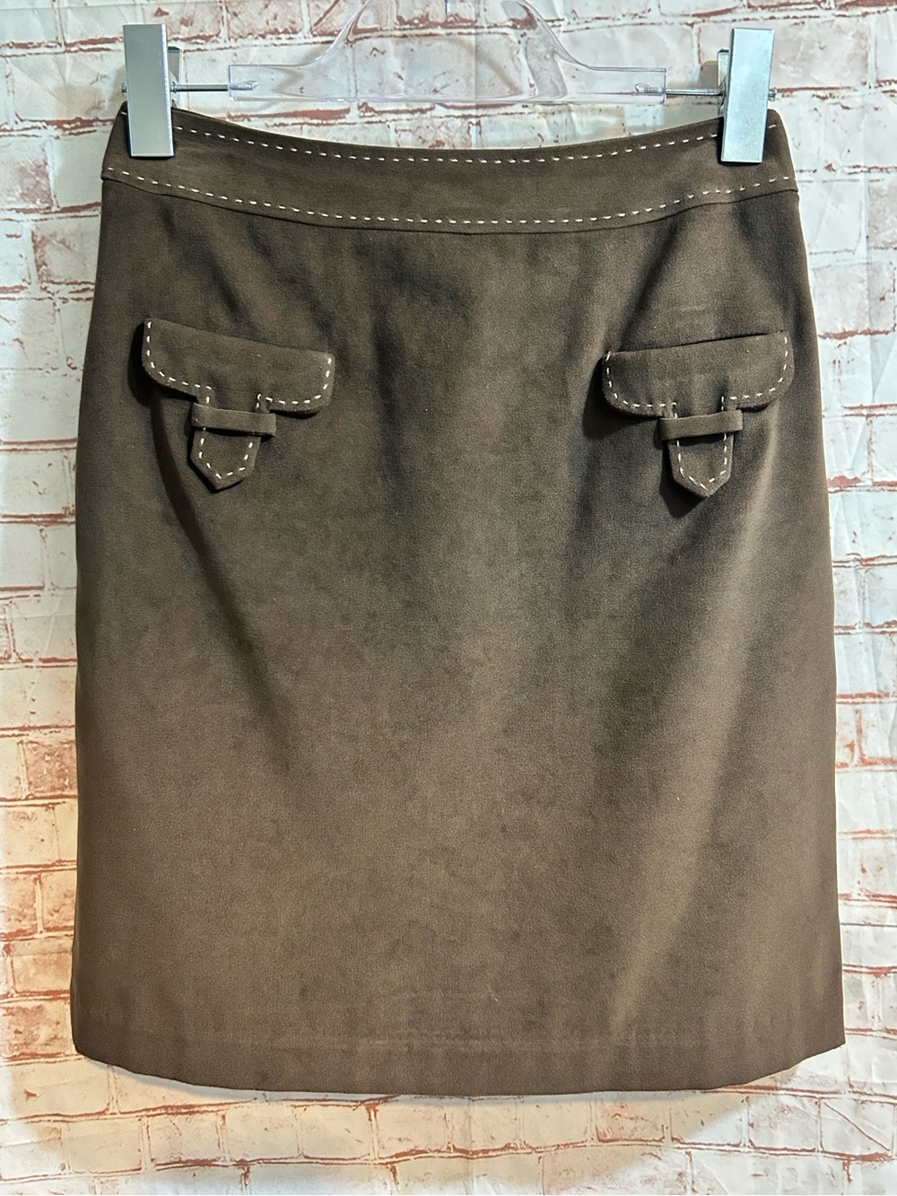 J. McLaughlin Brown Faux Suede Stitch Detail Coastal Cowgirl Chic Mini Skirt - Picture 2 of 10